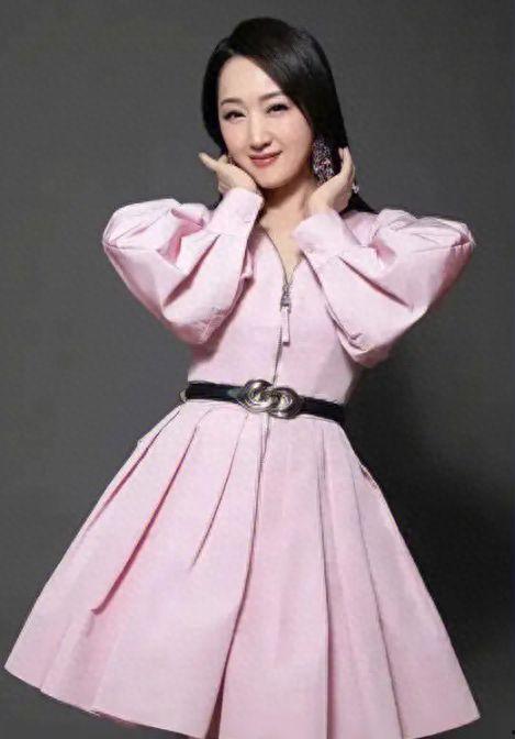 开平女明星网红唱歌