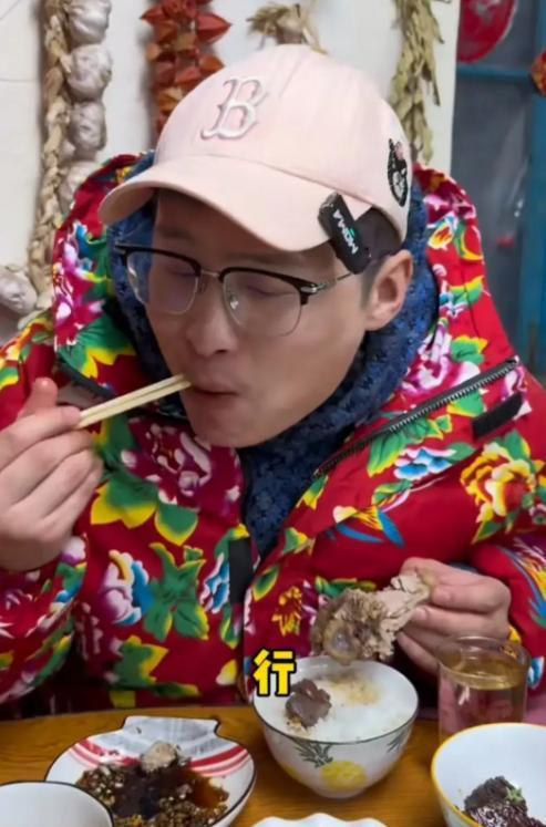 明星网红吃鲨鱼视频,传统美食还是生态警示？