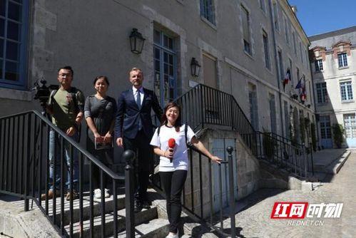 泉州热门吃瓜事件视频播放,视频播放量飙升，网友热议不断