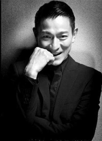 刘德华爆料吃瓜事件真相,还原娱乐圈背后的真实故事