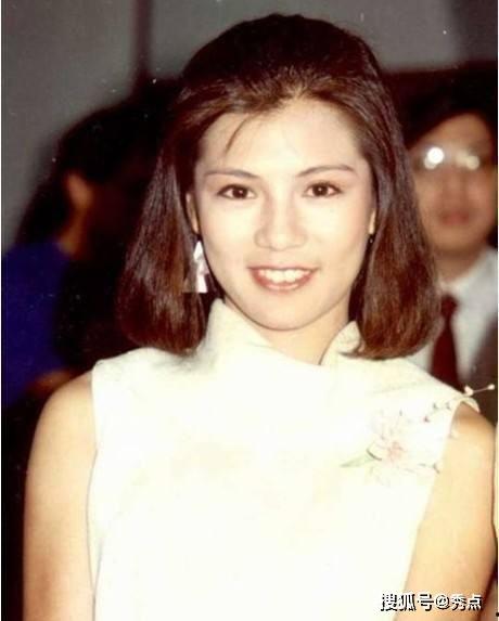 女明星网红去世了,女明星网红离世，追忆生前辉煌时刻”