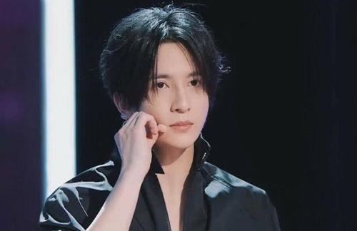 明星网红小叮当简介,网红明星的璀璨人生