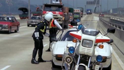 开车超速的明星网红,速度与责任的碰撞