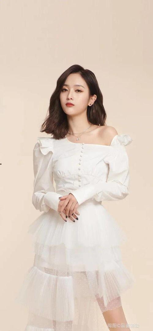 女明星网红背心图片,女明星网红背心秀性感魅力