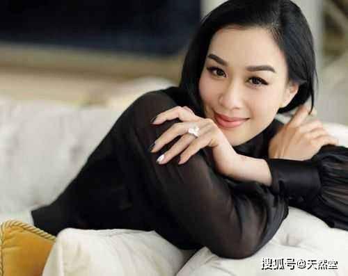 明星网红钟丽缇简介视频,从影视明星到网红的华丽蜕变