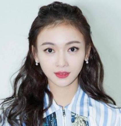 明星网红会飘么,飘摇在名利场的璀璨星辰