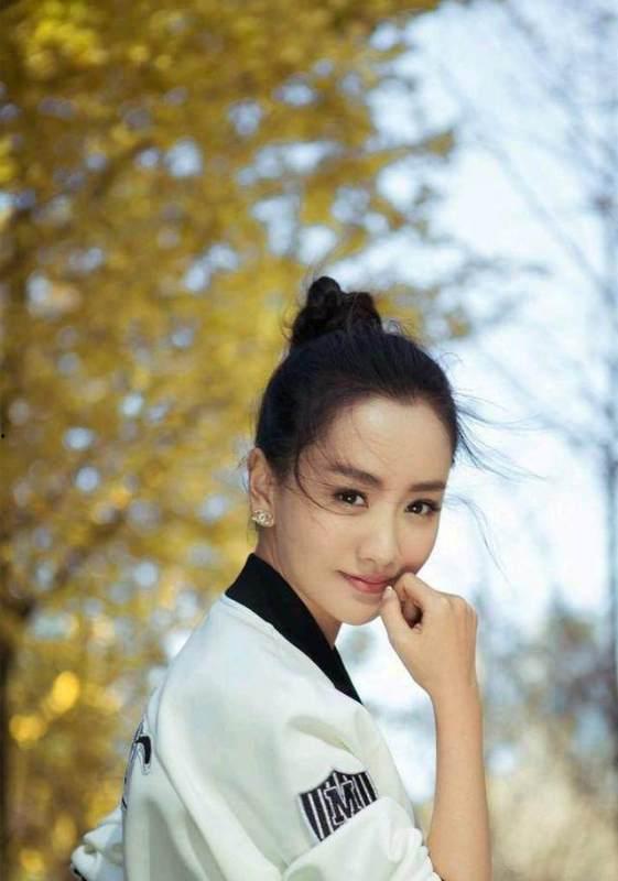 育才明星网红是谁,她是如何成为网络红人的？