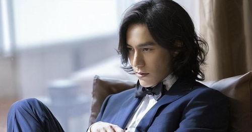 长发男生明星网红图片,揭秘长发男生明星网红的独特风采