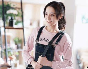 吃瓜爆料热巴全身涂粉,美艳绝伦！吃瓜爆料揭秘明星化妆术