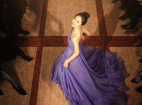 玉林女明星网红视角,揭秘网红背后的生活与梦想