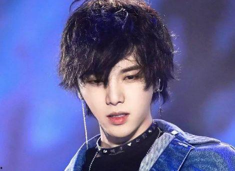 全员娱乐圈吃瓜小说,全民吃瓜，揭秘明星背后的秘密